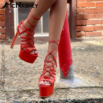 Босоножки на платформе с перекрестным ремешком, Нестандартного цвета, Большие размеры, Высокие каблуки, Пикантные летние туфли на очень высоком каблуке для женщин, красные разноцветные туфли